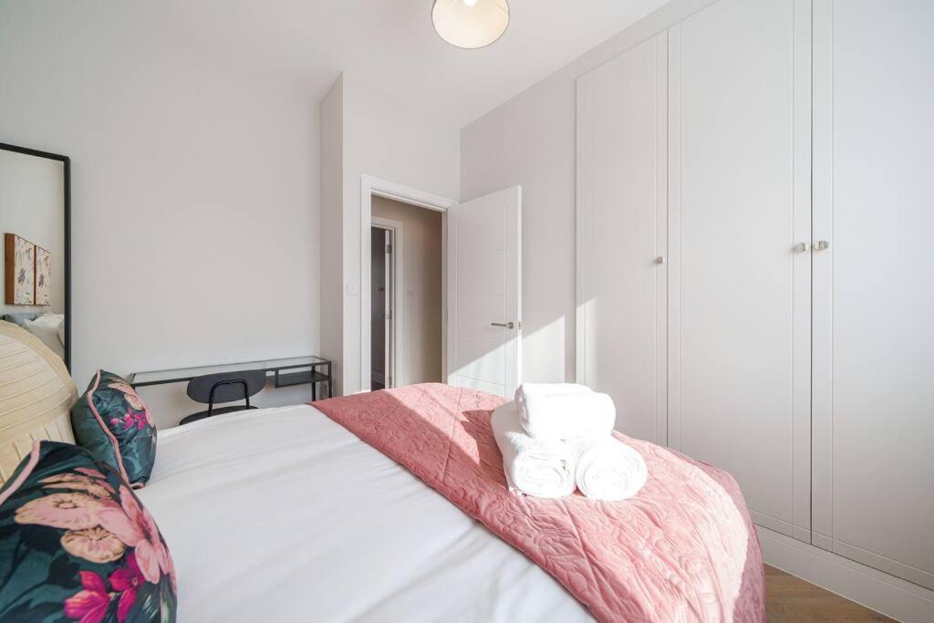 דירות לונדון Cosy Tooting Retreat: 2-Bed Gem מראה חיצוני תמונה